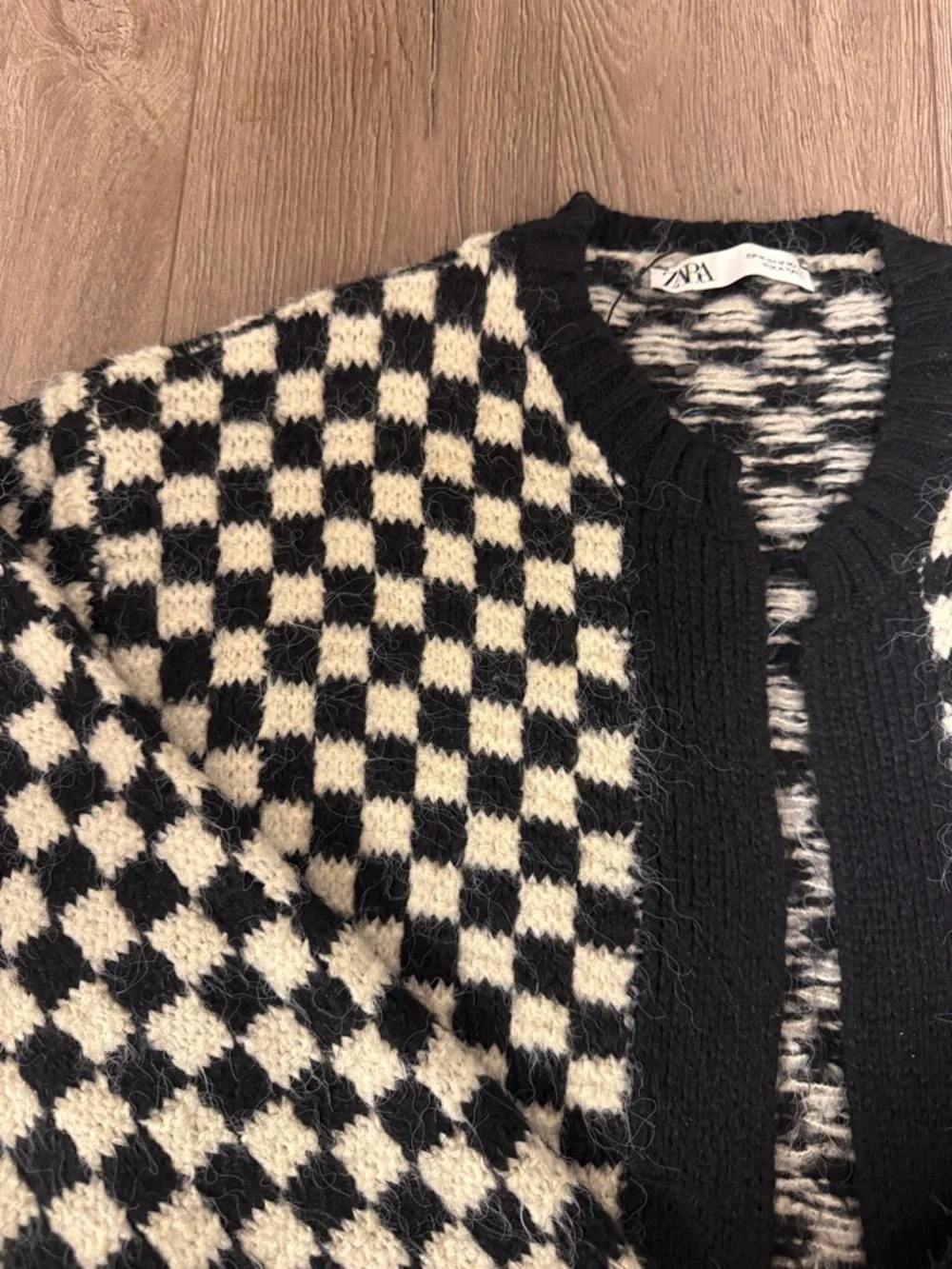 Zara Checked Black and Cream Knit Cardigan Sweater - Women's - Picture 3 of 5